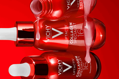 Drei Flaschen C16 Kollagen-Serum von Vichy, die übereinander liegen