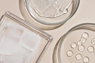 Schalen mit unterschiedlichen Inhaltsstoffen