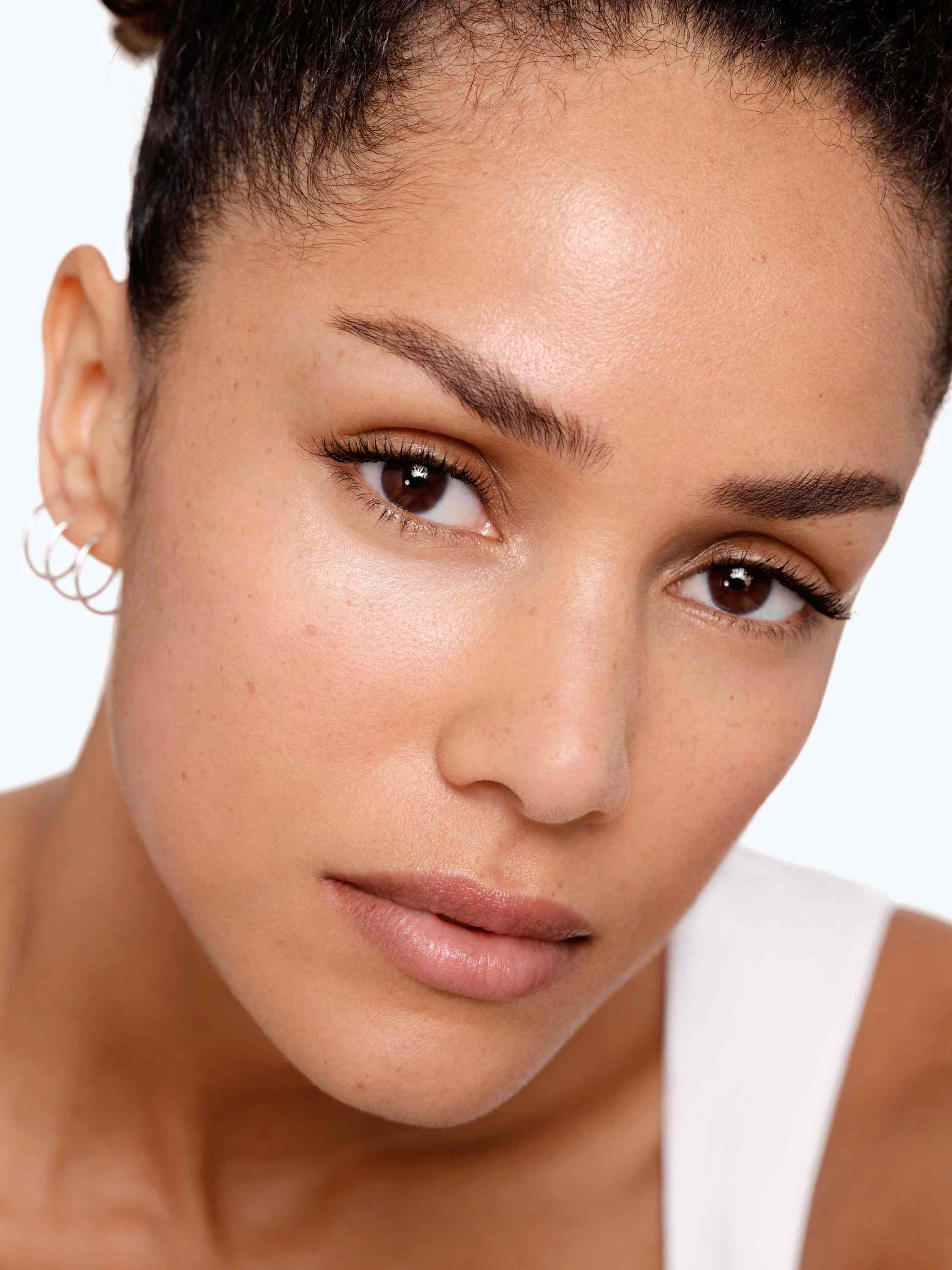 Crèmes-de-nuit-signes-du-vieillissement