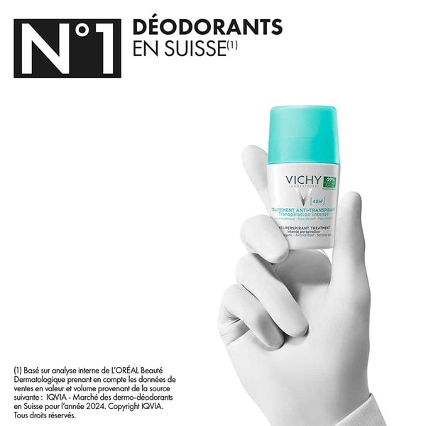 Main tenant le déodorant anti-transpirant 48h roll-on VICHY. Le déodorant n°1 en Suisse.