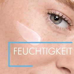Anwendung der Vichy MINERAL 89 72h Feuchtigkeitsboost Creme im Gesicht einer jungen Frau mit dem Hinweis auf Feuchtigkeit