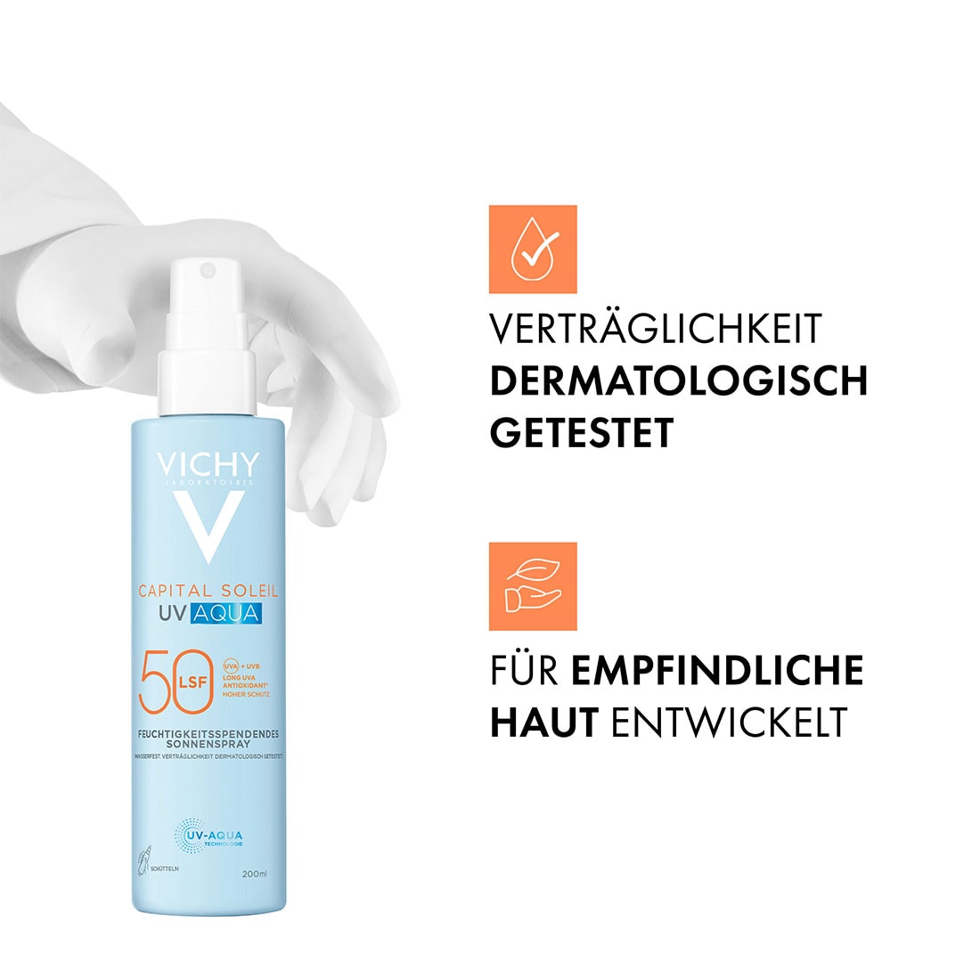 Vichy Capital Soleil UV Aqua Sonnenspray LSF 50 in behandschuhter Hand, im Bild steht: dermatologisch getestet, für empfindliche Haut entwickelt